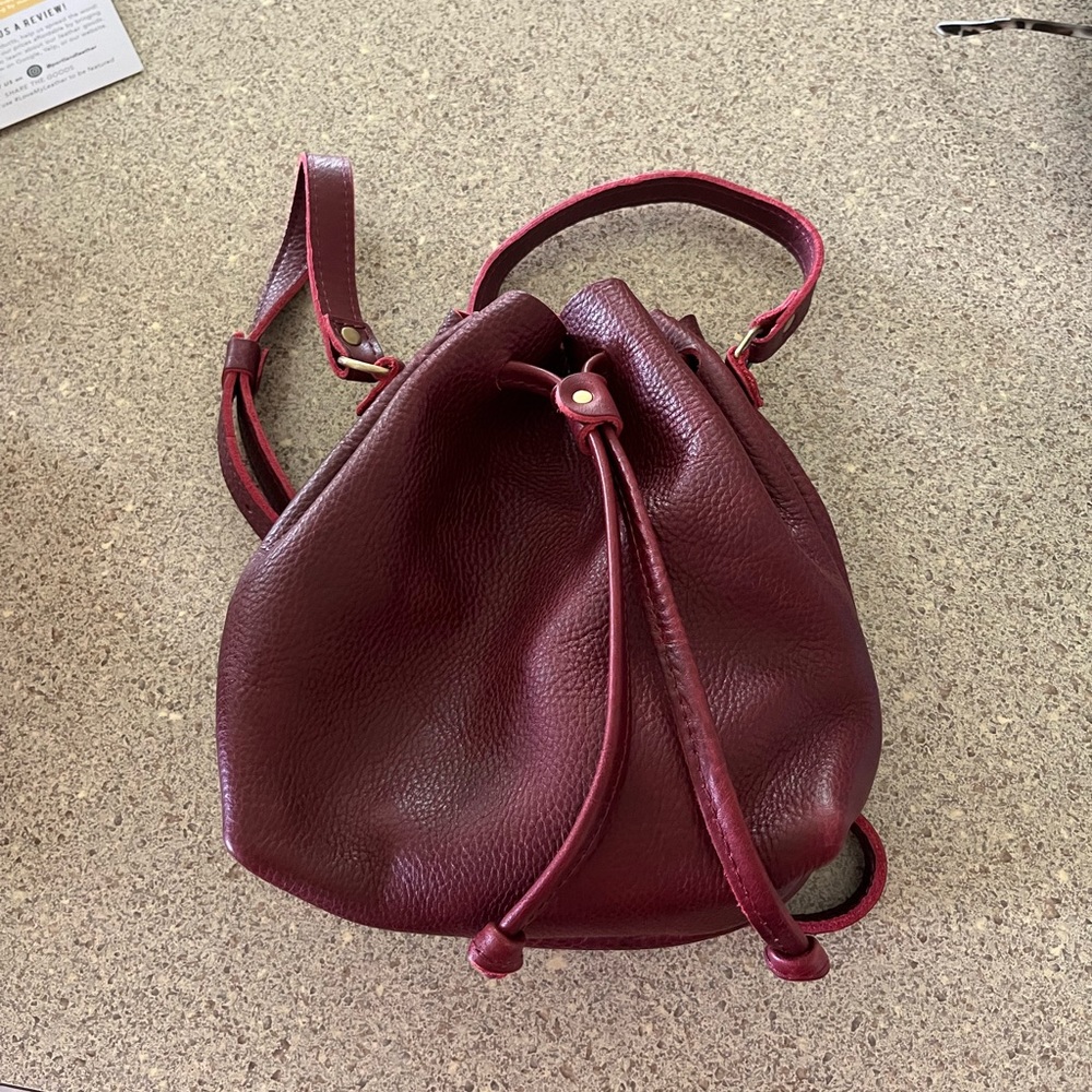 Portland Leather Small Bucket Bag in Sangria